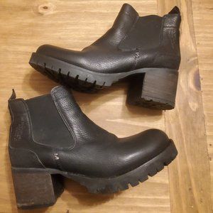 Bull Boxer Black Leather Platform Ankle Boots, 8M, Very Good Condition